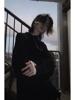 シン(syn) センターパート ウルフ グラデーションカラー