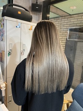 ラフ(LAFF) #バレイヤージュ#グレージュカラー#ボブウルフ#ココアベージュ