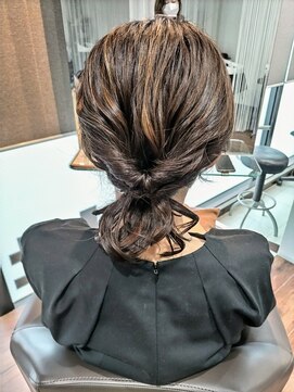 ヘアーズアビリティー(HAIR'S ability) くるりんぱアレンジ