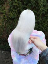 ジルバイジゼル(JILL by GiseL)&nbsp;中世ウルフ/メンズウルフ/ハイトーン/ダブルカラー/ホワイト