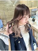イヤリングカラーインナーカラーポイントカラーミルクティー前髪