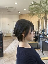 ダイガクドオリ美容室 ショートスタイル