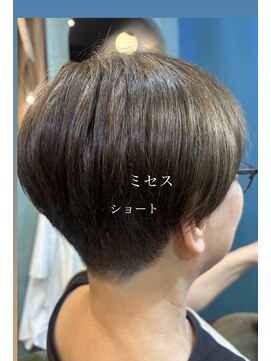 ハチ(.hachi) ミセス ショート