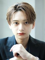 オーシャントーキョー サニー 原宿(OCEAN TOKYO Sunny)&nbsp;ハイトーンカラーフェザーパーマニュアンスパーマセンターパート