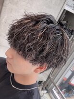 フィフス トウキョウ (fifth TOKYO)&nbsp;波巻きパーママッシュツイストスパイラルパーマシャドウパーマ