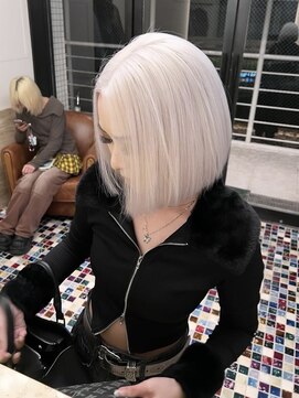 ザスリック 代官山(THE SLICK) white color