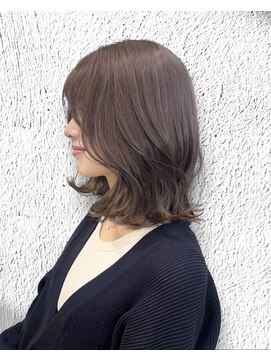 シルクレイ 高田馬場(Silk-lei) 透けるベージュカラー×ロブ