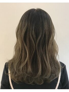 グッデイ ヘアー(GOOD DAY HAIR) 【GOOD DAY HAIR】《ブリーチ×ブリーチ×グレージュ》　 下北沢