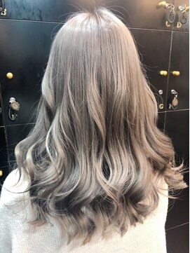 モードケイズ 阿倍野店(MODE K’s) ホワイトグレージュ