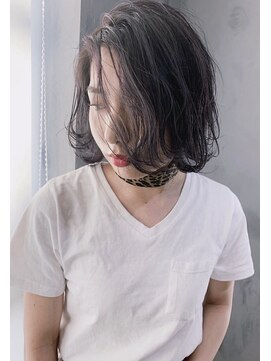 ラヴリア クルメ(LOVERIA KURUME) ≪LOVERIA KURUME/久留米≫パープルグレージュ×くびれセミディ