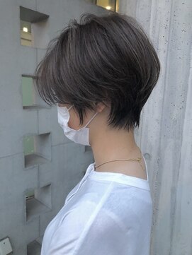 リバレッジ 広尾(Leverage) 大人ハイライト柔らかグレージュハンサムショート