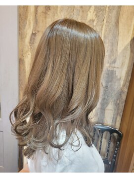 エミタス 練馬(emi+ Hair & eyelash) ミルクティーカラー