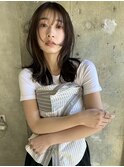 くびれレイヤー顔まわり前髪あり暗髪グレー20代30代