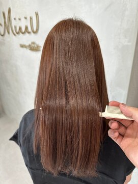 ミュウ(Miiiu) ナチュラルブラウン髪質改善 縮毛矯正 ツヤ髪ストレートロング