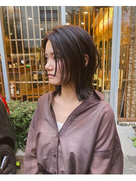 イー(E) フェイスレイヤー+伸ばしかけミディアム