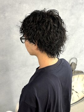 ボルジェ(Bolge) men'sが好む波巻パーマ