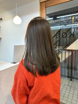 コス(KOS) 【KOS 立川】赤みなし×オリーブグレージュ