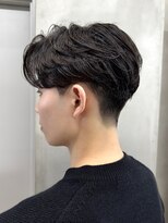 360°カッコいい！ニュアンスパーマで作るセンターパート