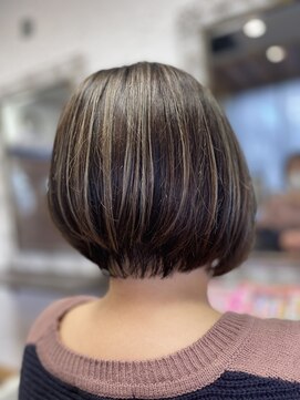 ラヴィアンローズ(La vie en rose) 白髪ボカシ