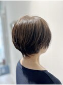 大人ショート×ベージュ系カラー