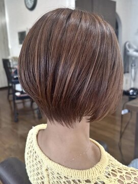 ワイボンドヘアー(Y bond hair) 似合わせカット40代50代60代ショートボブくびれレイヤーボブ