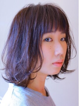 ツイギー 宮西店(TWiGGY) 【カジュアルのに色気を感じるミディアムヘア】