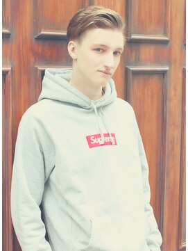 ジジバイワースホワイル(jiji by WORTH WHILE) トム・ホランド風ツーブロックショート