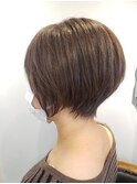 大人可愛い小顔ショートボブ