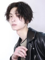 リップス 表参道店(LIPPS)&nbsp;ツイストスパイラル前下がり【ミディアムセンターパート】