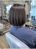 ナチュラルアッシュベージュ　ワンホンボブ