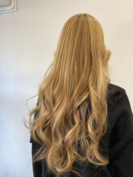 フツーロ 栄(FUTURO) イエローホワイトメッシュ