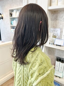 キャアリー(Caary) 福山人気caaryネビージュ胸上セミロングダークトーン波巻き20代