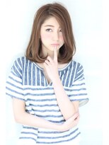 オーロ(ORO)&nbsp;ゆるふわガーリー　ワンカールでかわいいボブ