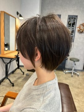 ルナバイルヴェール(LUNA by LeVert) 大人気！王道耳かけショート