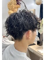 サロンドジョー(salon de joe) ツイストスパイラルパーマメンズマッシュ刈り上げ 奥東巧真