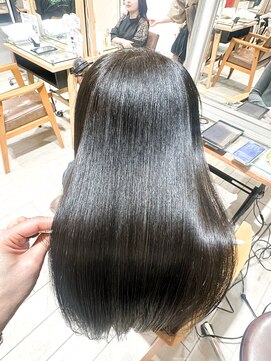 プラグ バイ ネオリーブ(plug by neolive) オリーブベージュ×髪質改善 [髪質改善/縮毛矯正]韓国K