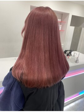 オグジュアリー 表参道(aux.) 《Akari》透明感抜群ピンクベージュ