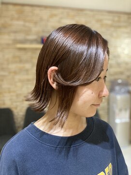 アロマ ヘアー ルーム 新宿店(AROMA hair room) 前下がり×切りっぱなしボブ×外ハネ
