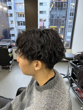 プルーブトウキョウ 渋谷(PROVE TOKYO) ツイストスパイラル刈り上げマッシュ