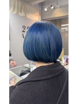 セカンズ(222) 髪質改善トリートメント×ブルーカラー