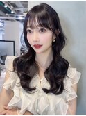 暗めカラー前髪カット顔周りレイヤー韓国ヘアロング_F40918