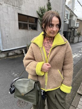 アンダーカレント(undercurrent) ブリーチなしベージュカラーレイヤースタイル