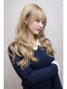 エイム(AiM) 韓国風レイヤーカット×ブロンドカラー