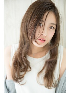 リリー(Lily) 作り込まないナチュラルヘアスタイル