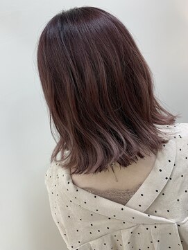 アールモンドヘア新世界 【北見】＃切りっぱなしミディ＃ダブルカラー＃ピンクアッシュ
