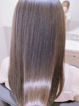 オーク(O.a.K) 癖や広がりが気になる方◎髪質改善縮毛矯正
