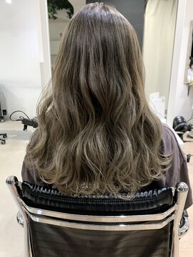 オウル(Owll) ☆Owll☆ホワイティアッシュアンニュイ ヘア