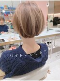メルティカラーセクシーミディホワイトクレージュ外ハネボブ田邊