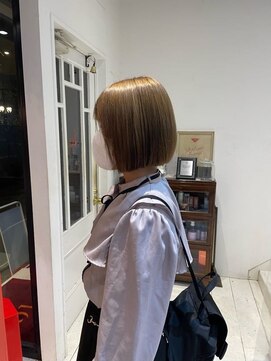 テンバイシオミエイチ(10 by shiomi H) 艶髪ストレートボブ