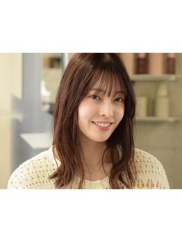 ハイダメージ毛やブリーチ毛の方にも!髪のダメージを補修し、憧れの美髪へと導きます